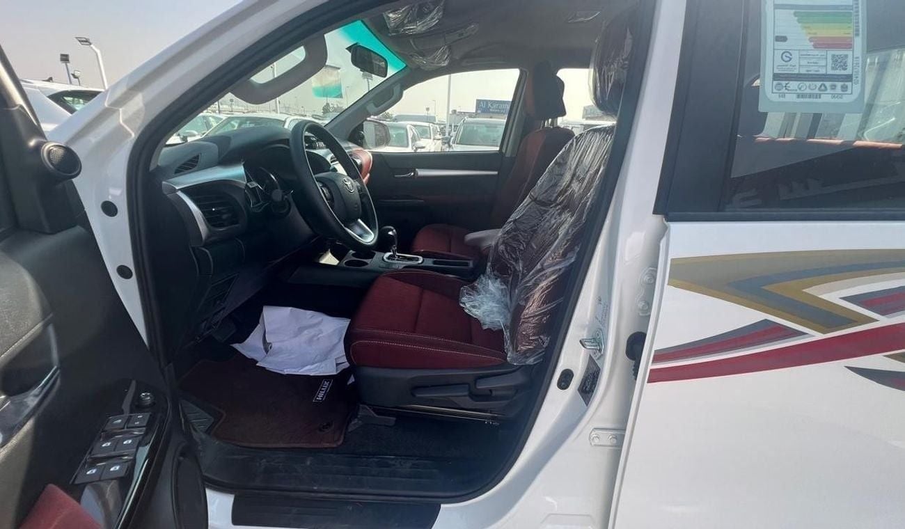 Toyota Hilux 2.7L A/T FULL OPTION