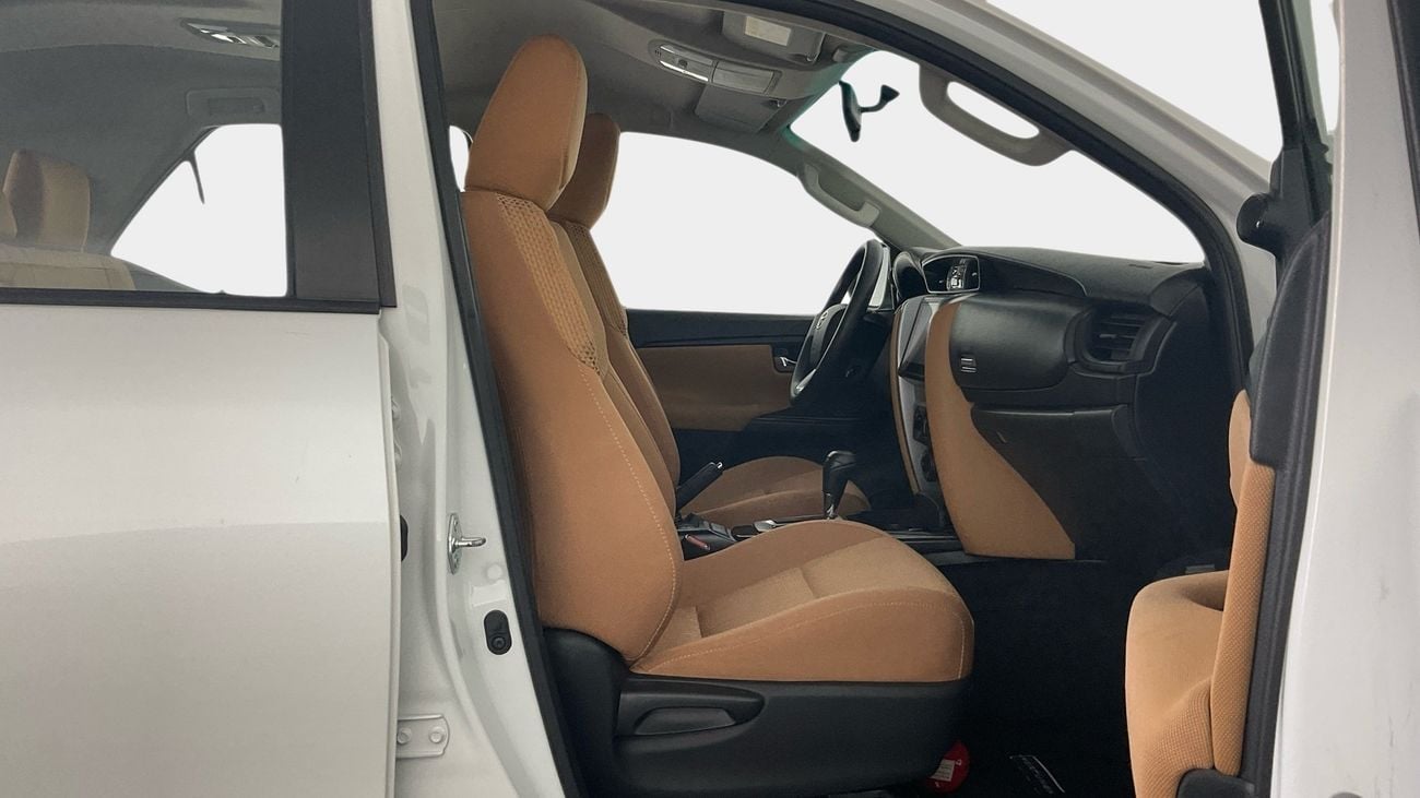 تويوتا فورتونر EXR | شامل الضمان | 0 ﺪﻔﻋﺓ ﺃﻮﻟﻯ