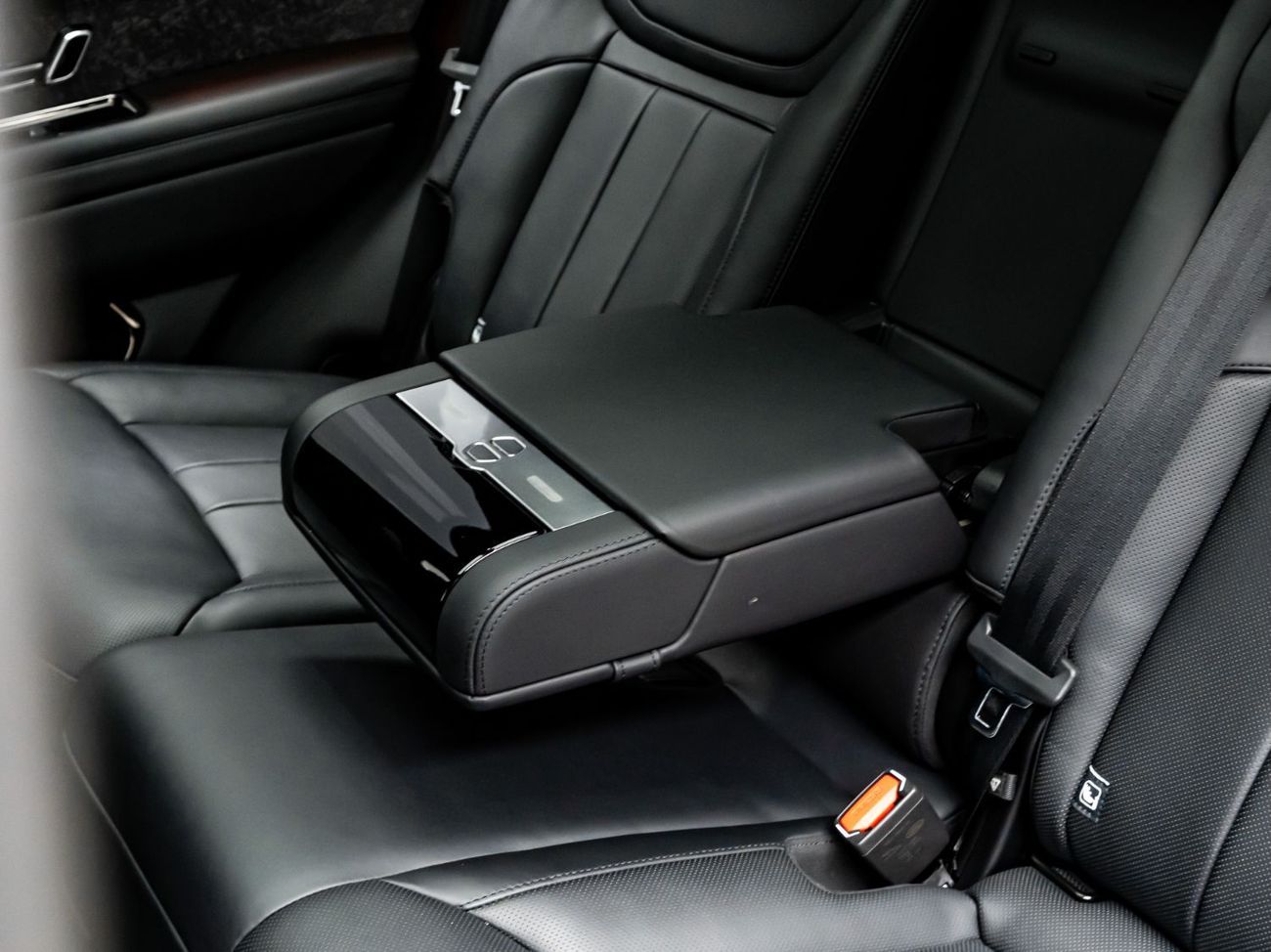 Land Rover Range Rover Sport S P530 4.4L 2023 Range Rover Sport P530, 2029 Land Rover Warranty, GCC