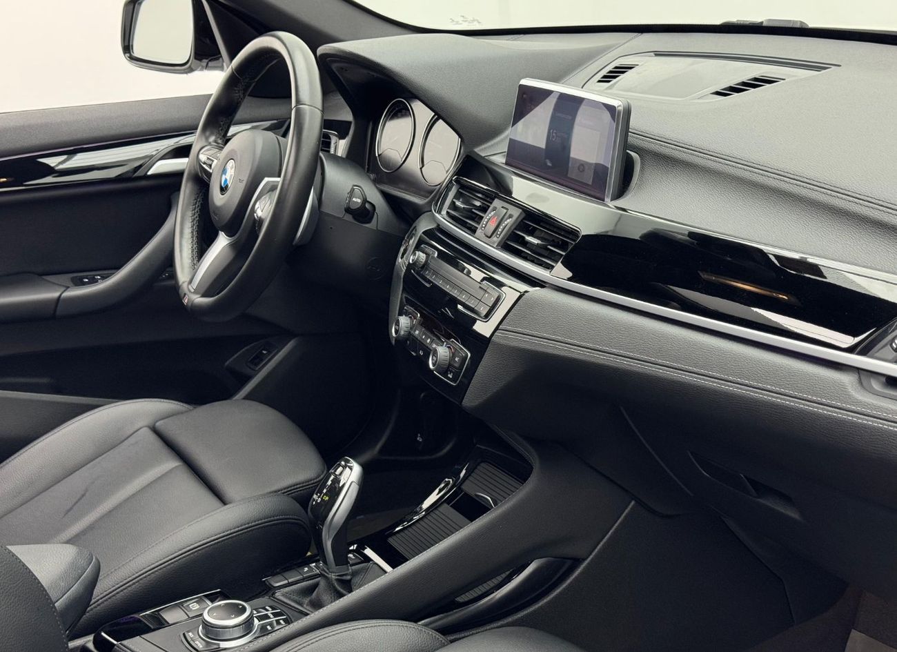 بي أم دبليو X1 2022 BMW X1 sDrive20i M-sport, BMW Service History, 2026 BMW Warranty & Service Contract, GCC