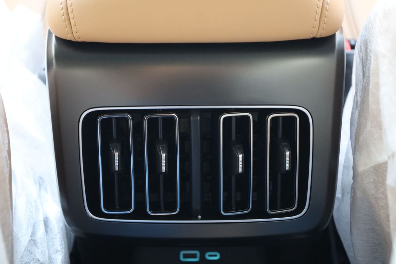 BYD Song L BYD SONG L DM-I 160KM SMART DRIVIVNG BEYOND EDITION 2025