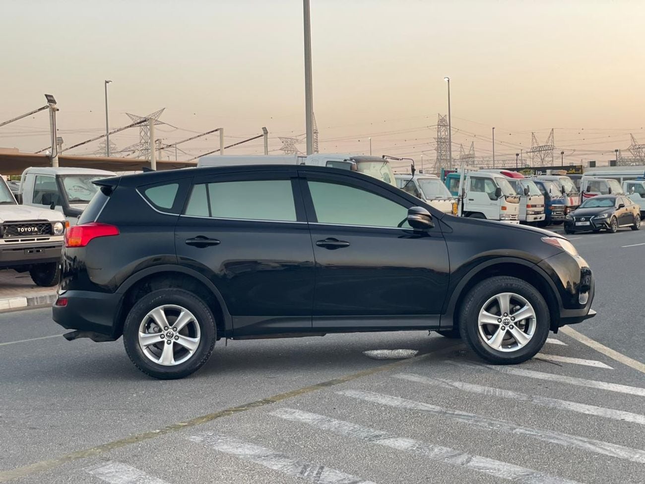 Toyota RAV4 2014 Toyota Rav4 Japanese Specs - 2.0L V4 - AWD 4x4 - Push Start Electric Seats With Sensors MidOpti
