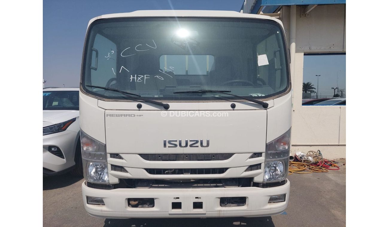 Isuzu Reward