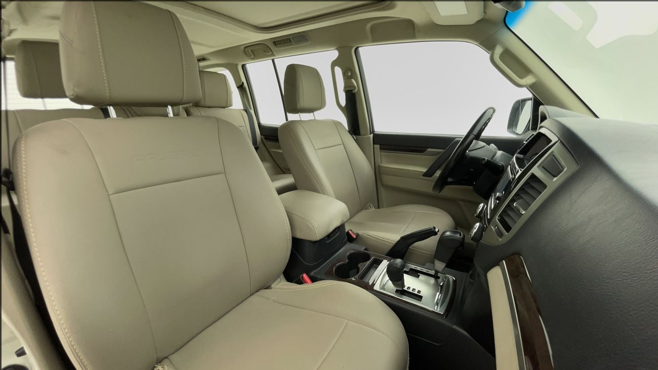 ميتسوبيشي باجيرو GLS MIDLINE 3 | بدون دفعة مقدمة | اختبار القيادة في المنزل