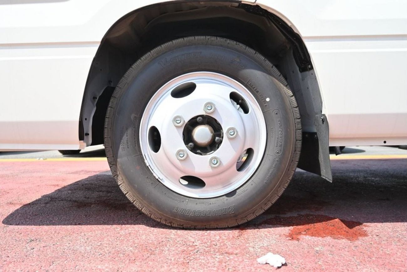 Toyota Coaster Toyota Coaster 4.2L Diesel, BUS, RWD, 2Doors Features: 23Seats, Manual Transmission, Auto Door Color