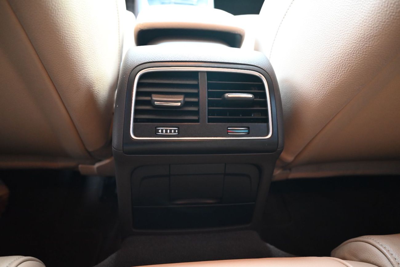 Audi A5 40 TFSI Sport 2.0L 0% DP - FULL AGENCY MAINTAINED - FIRST OWNER - AUDI A5 COUPE 4WD - GCC SPECS