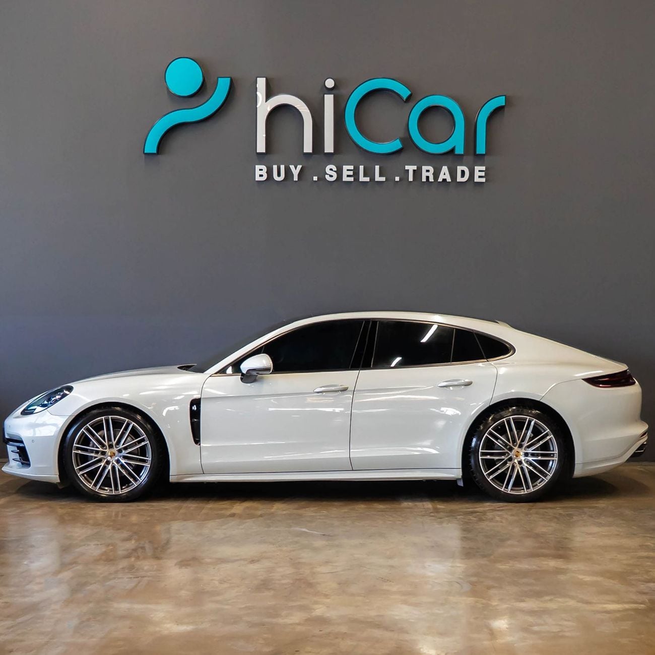Porsche Panamera Std 3.0L (325 HP) 3,498 P.M • 0% Downpayment • Porsche Panamera • 1 Year Warranty