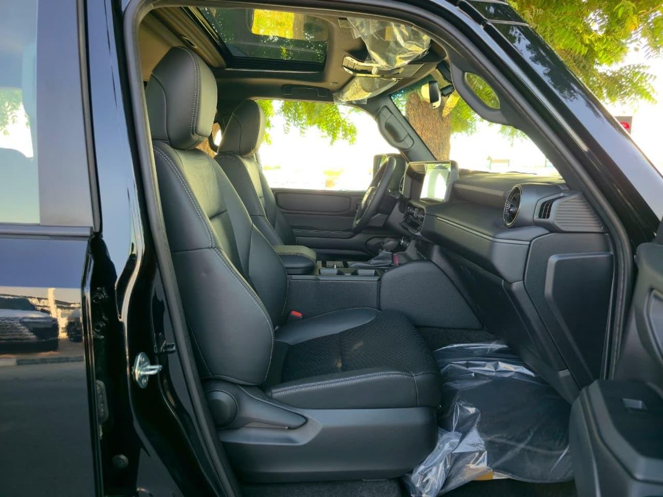 تويوتا برادو Toyota prado / black / GCC / Full / 270 HP