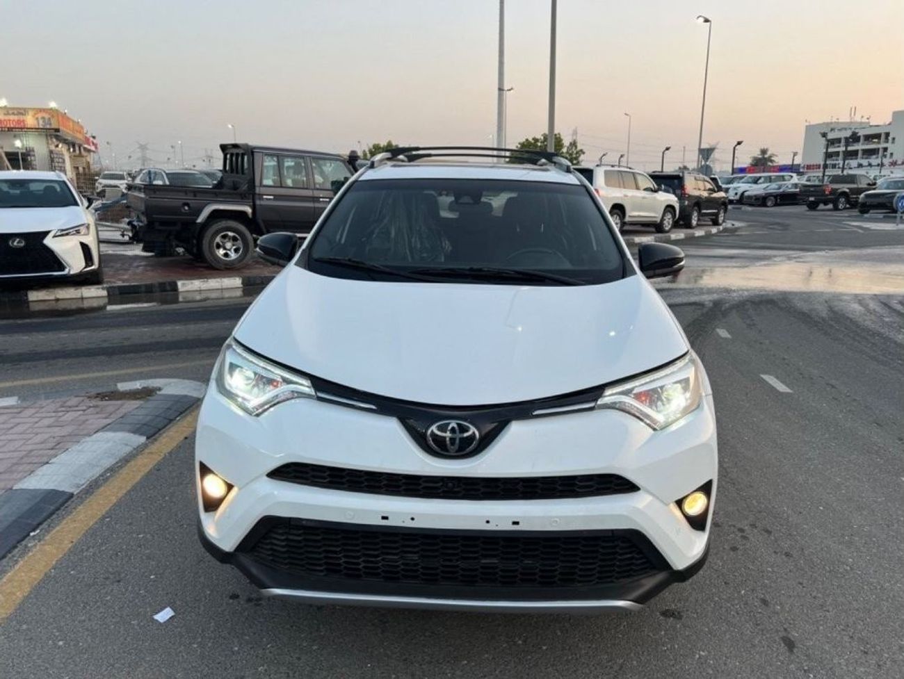 تويوتا راف ٤ RAV4 SE 360 Camera Leader Seat Full Option