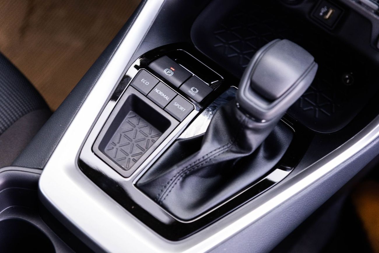 تويوتا راف ٤