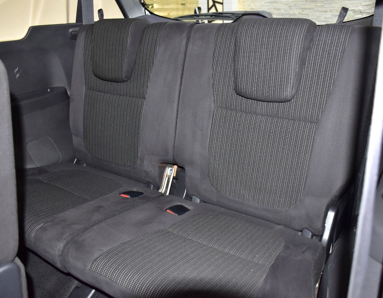 Mitsubishi Xpander EXCELLENT DEAL for our Mitsubishi Xpander ( 2021 Model ) in Silver Color GCC Specs