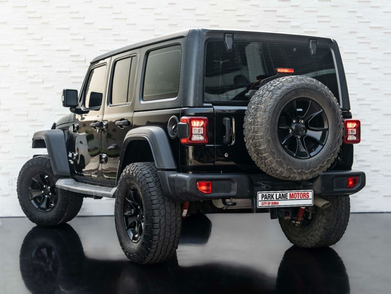 Jeep Wrangler Unlimited Sport 3.6L A/T