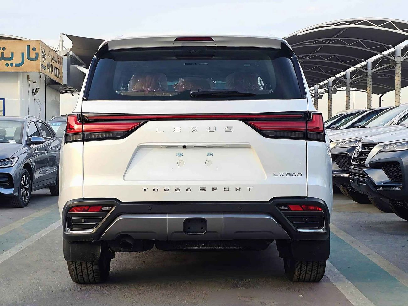 لكزس LX 600 TURBO SPORT / 3.5L V6 / FRONT POWER SEATS /  360* CAMERA / SUNROOF / FULL OPTION (CODE #  69065 )