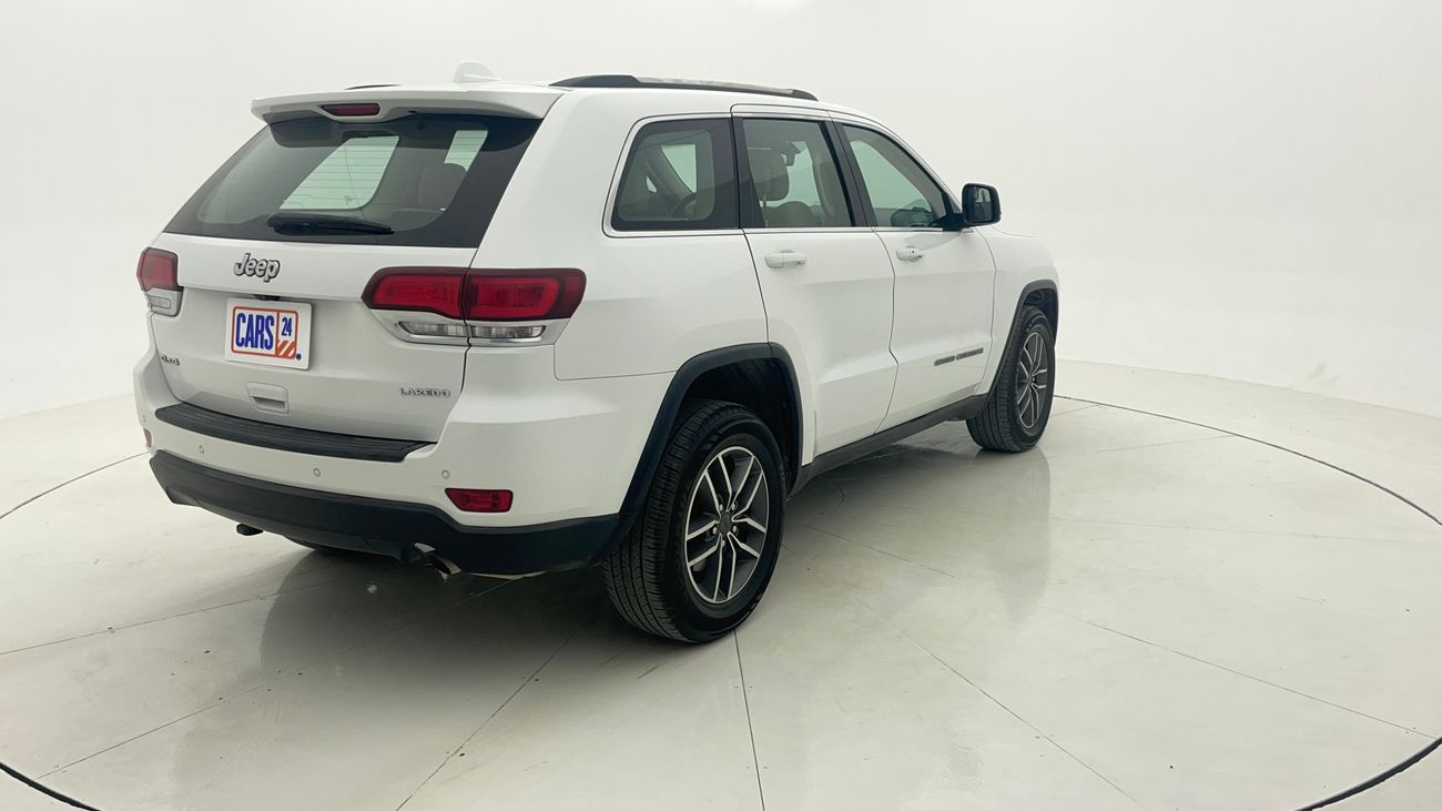 جيب جراند شيروكي LAREDO 3.6 | بدون دفعة مقدمة | اختبار قيادة مجاني للمنزل