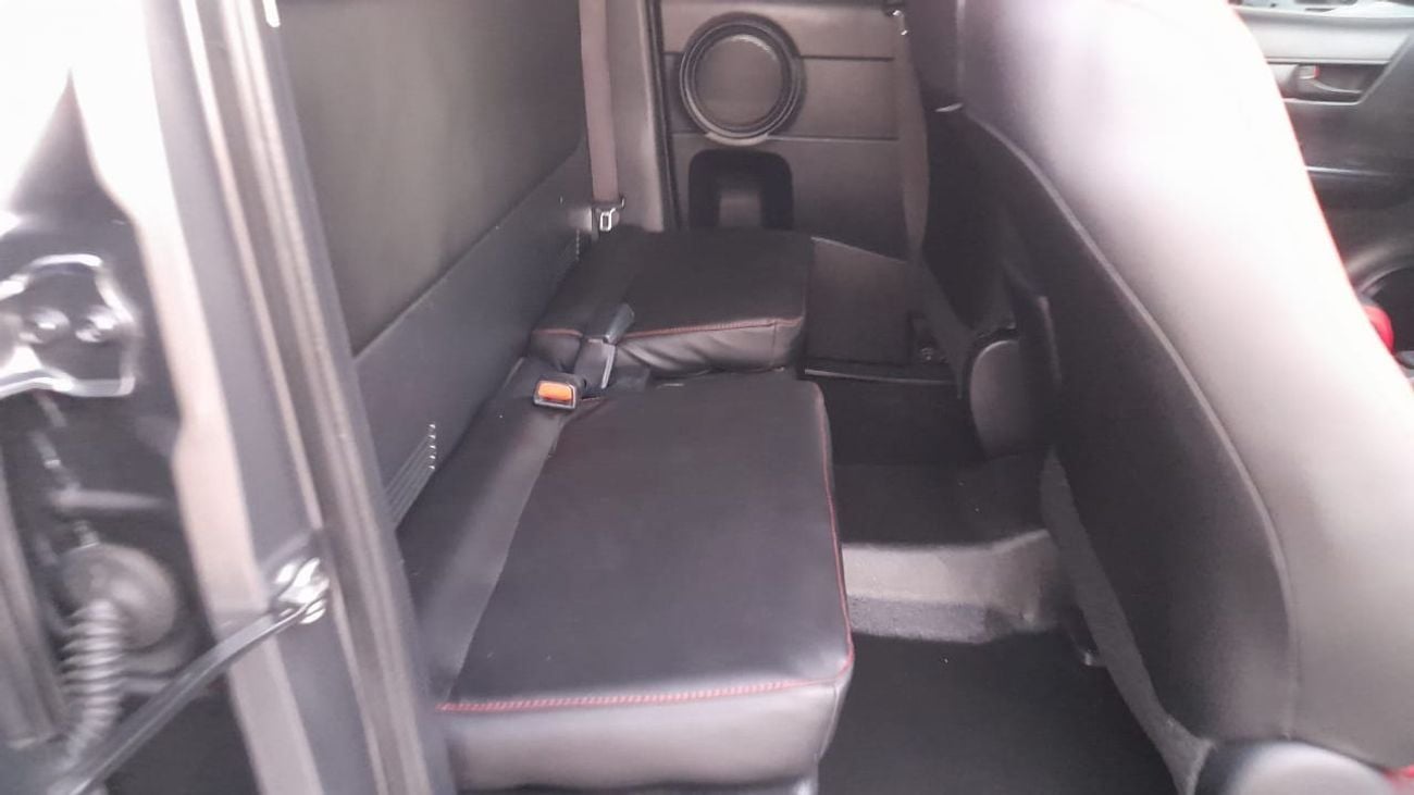 تويوتا هيلوكس SMARTCAP DIESEL RHD 2.8