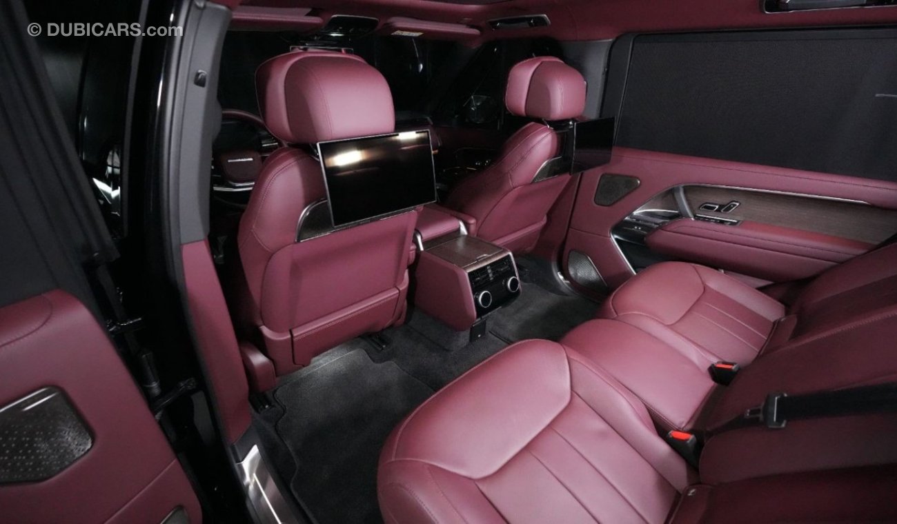 لاند روفر رانج روفر أوتوبايوجرافي P530 LWB | 2023 | Santorini Black | Interior Red Deep Garnet