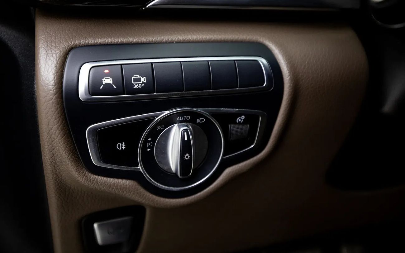 Mercedes-Benz V 250 Maybach - GCC Spec