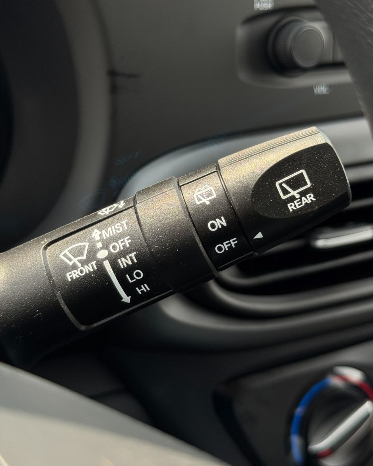 هيونداي جراند i10 SMART GRAND I10 (HATCHBACK ) 1.2L SILVER COLOR - BASIC