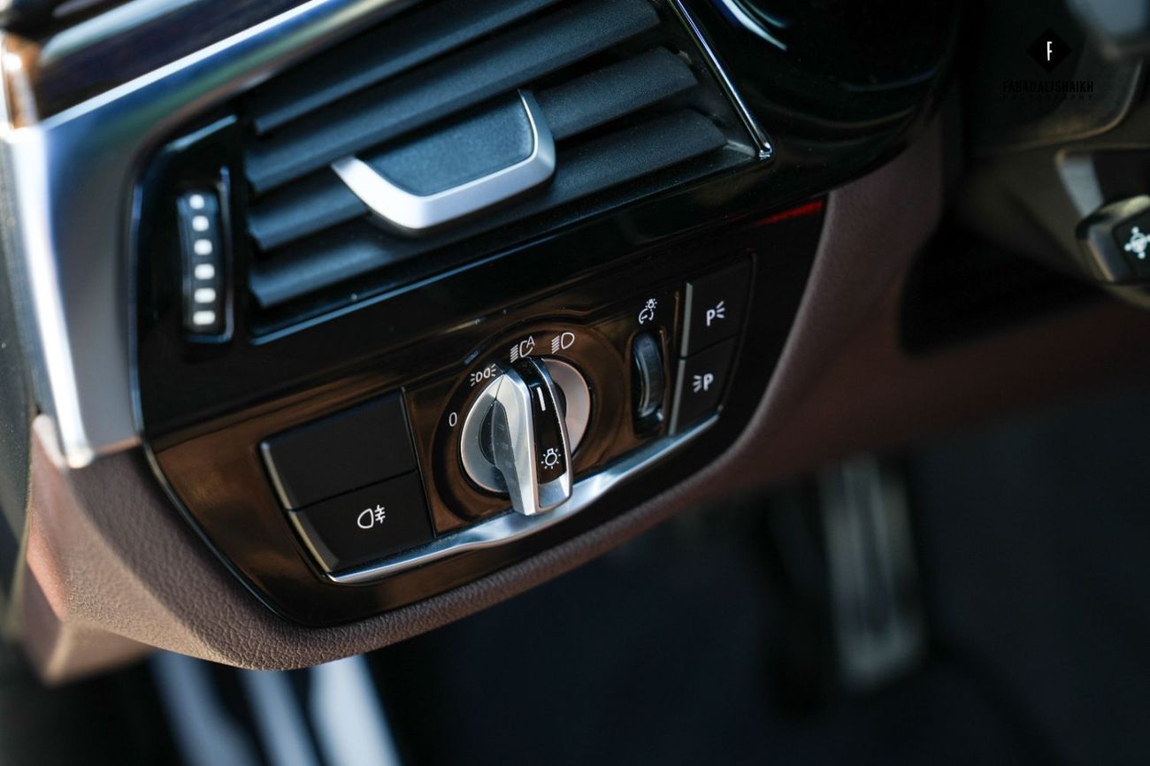 BMW 630i GT M SPORT KIT!! GCC SPECS!! FULL SERVICE HISTORY FROM THE OFFICAL DEALER