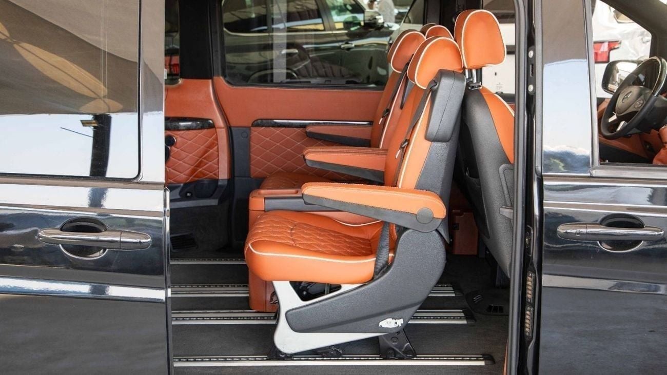 Mercedes Benz Viano AMBIENTE 3.5 GCC/7seaters/2013