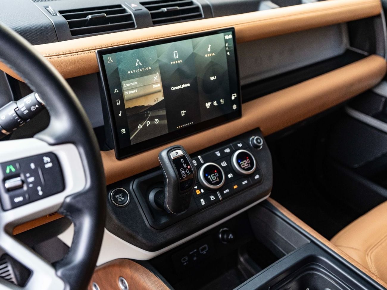 Land Rover Defender P400 110 HSE 3.0L (5 Seater)