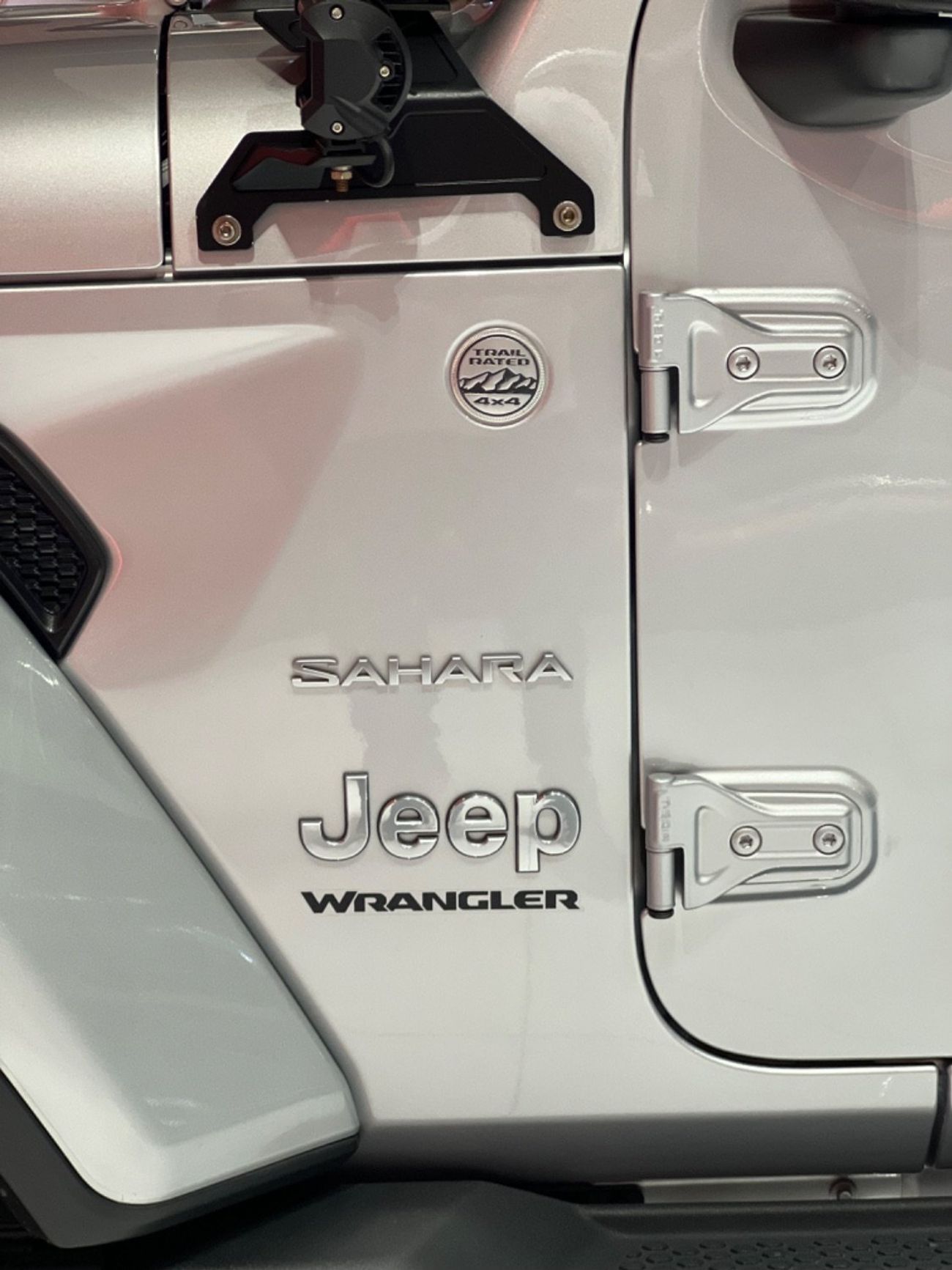 Jeep Wrangler Sahara 3.6L A/T (5 Seater)