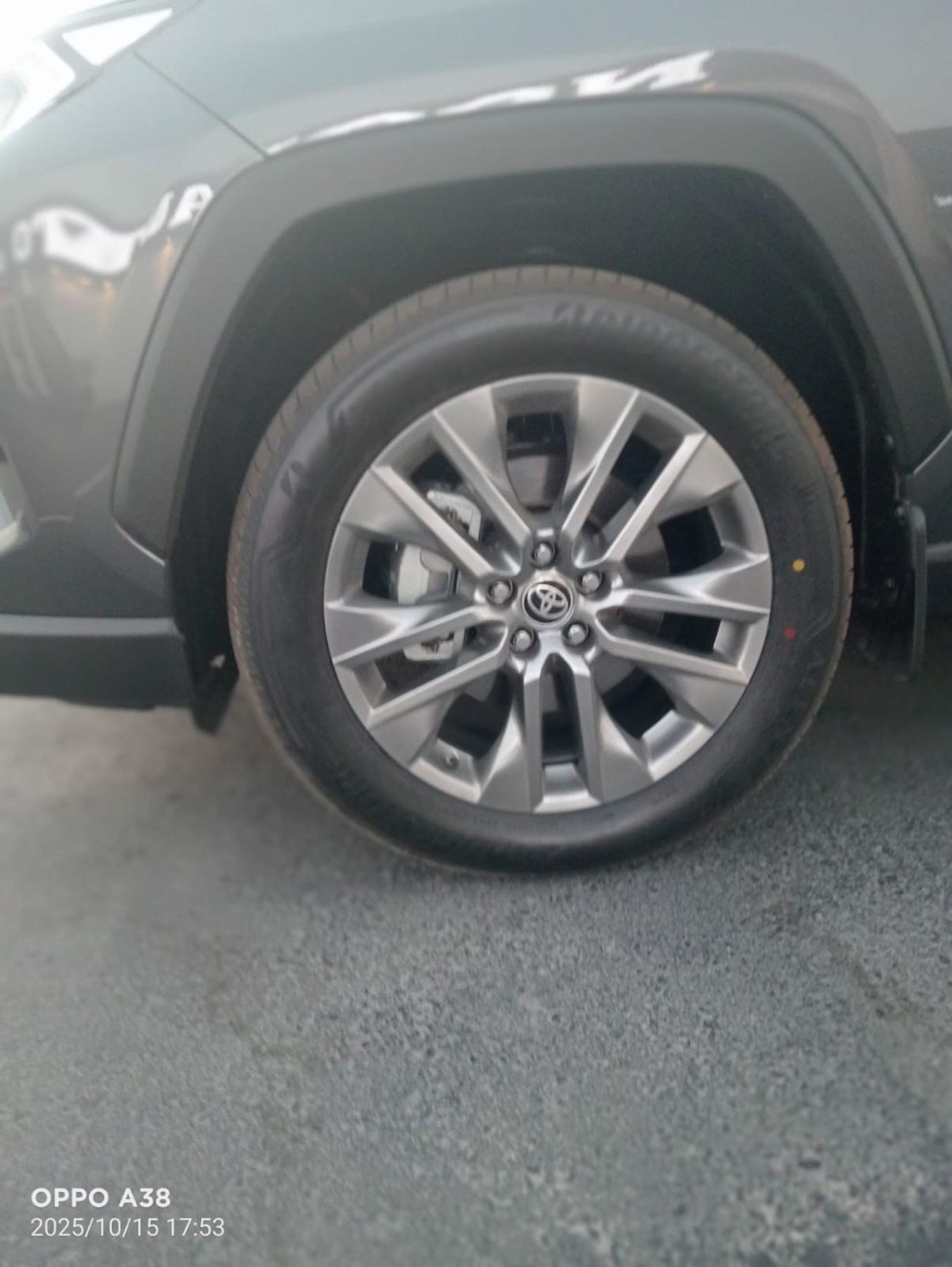 تويوتا راف ٤ 2.5 L 4WD limited