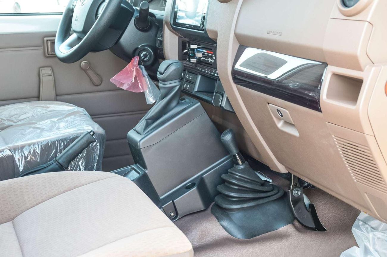 تويوتا لاند كروزر 70 TOYOTA LAND CRUISER 78 (AMBULANCE) 2.8L 4WD 2026