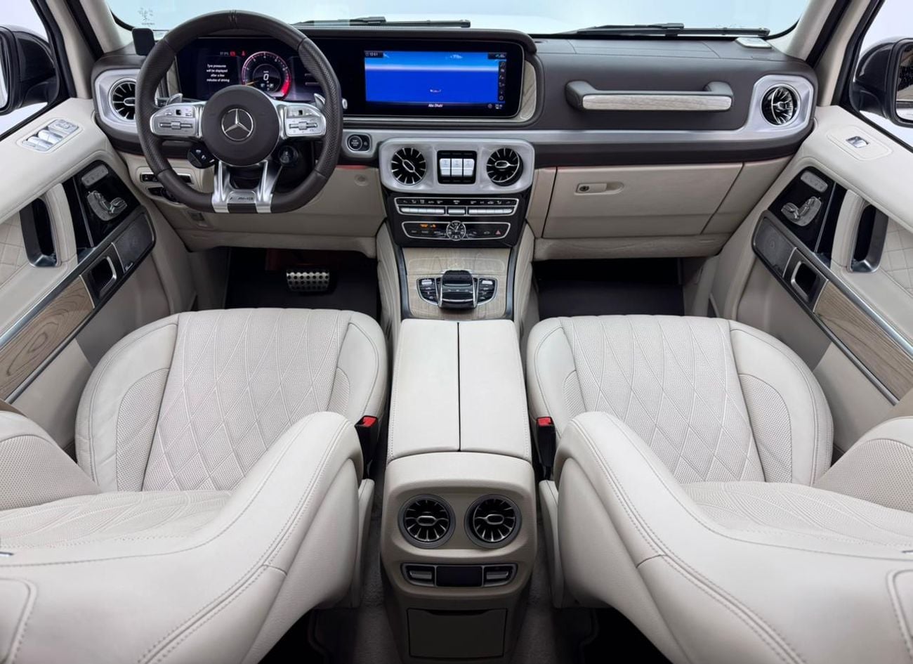 مرسيدس بنز G 63 AMG 2022 Mercedes-Benz G63 AMG Night package, 2027 Mercedes Warranty and Service Pack, GCC