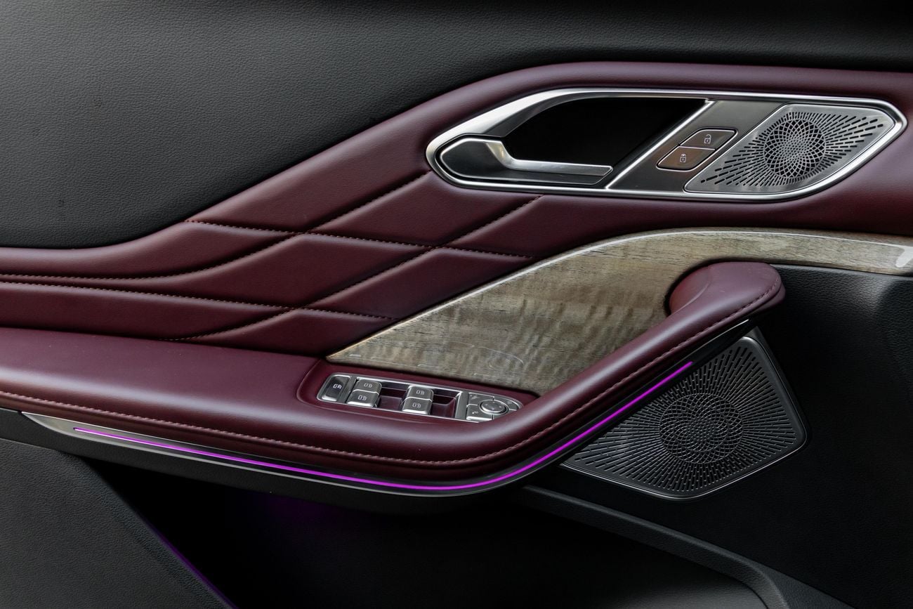 هونغشي HS7 2,155 P.M | Deluxe | Hongqi Warranty to 2032 + Service to 2028 | 0% Downpayment