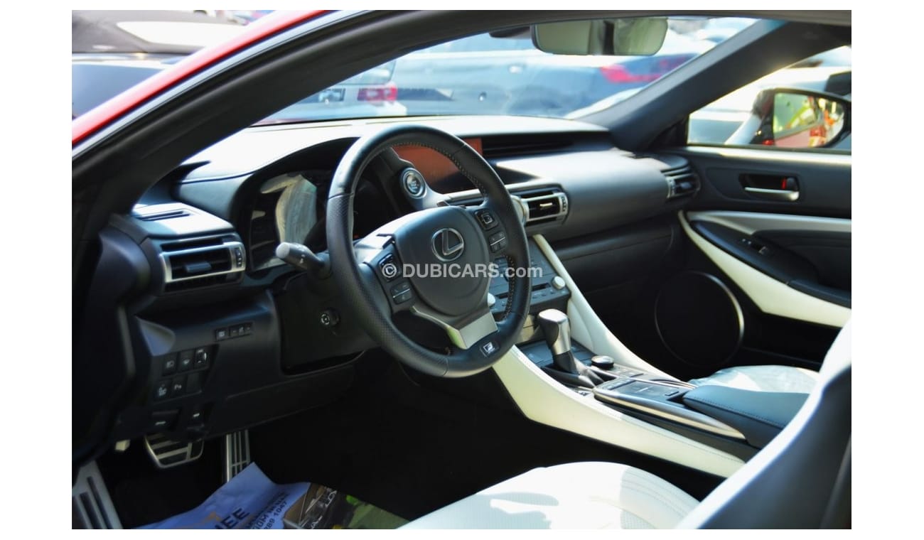 لكزس RC 350 F سبورت