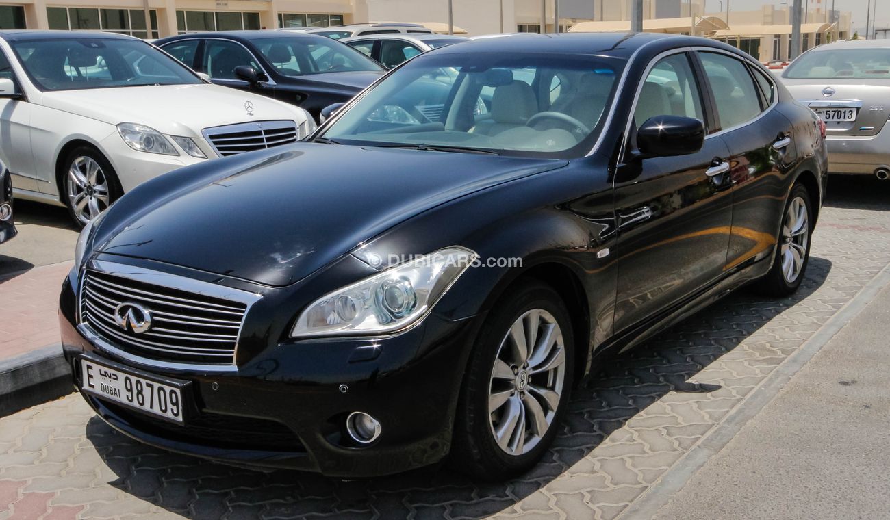 Infiniti M37