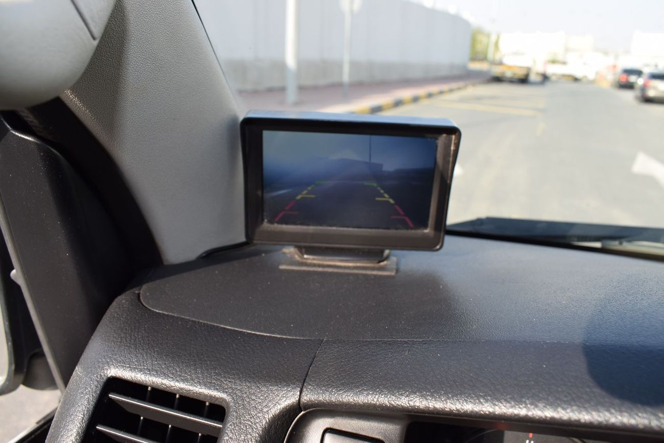 Toyota Hiace Commuter GLX High Roof Toyota Hiace Highroof Bus GL,13 seater Model:2018. Excellent condition