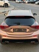 Infiniti Q30 