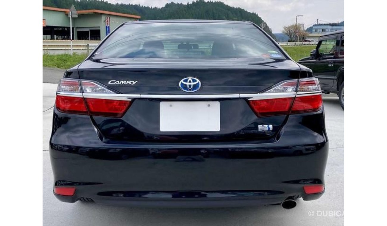 Toyota Camry DAA-AVV50