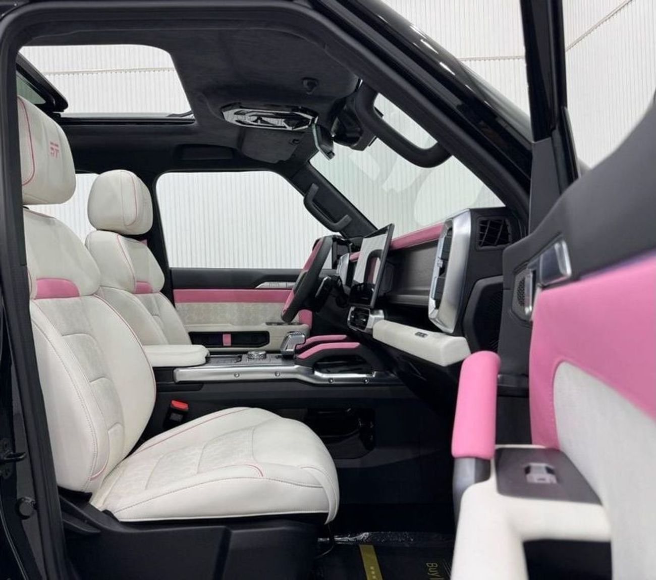 Jetour T2 Std 2.0L 2024 Jetour T2 (defender kit) Full Options, 1 Year Warranty, Excellent Condition