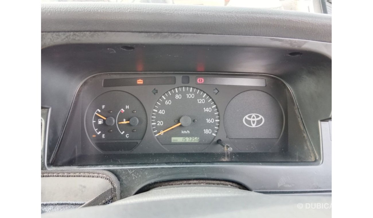 تويوتا هاياس TOYOTA HIACE VAN RIGHT HAND DRIVE (PM1480)