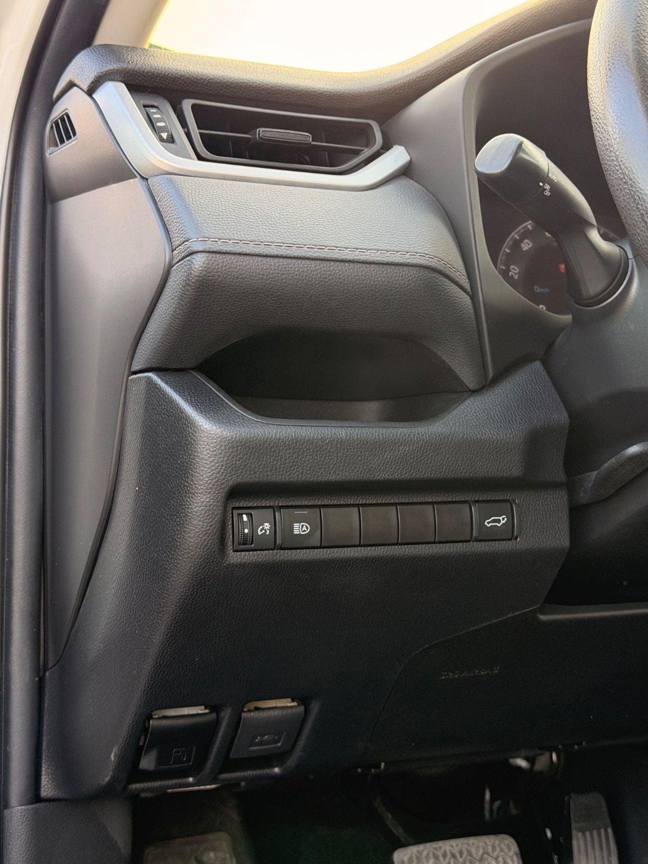 Toyota RAV4 XLE 2.5L Full Option