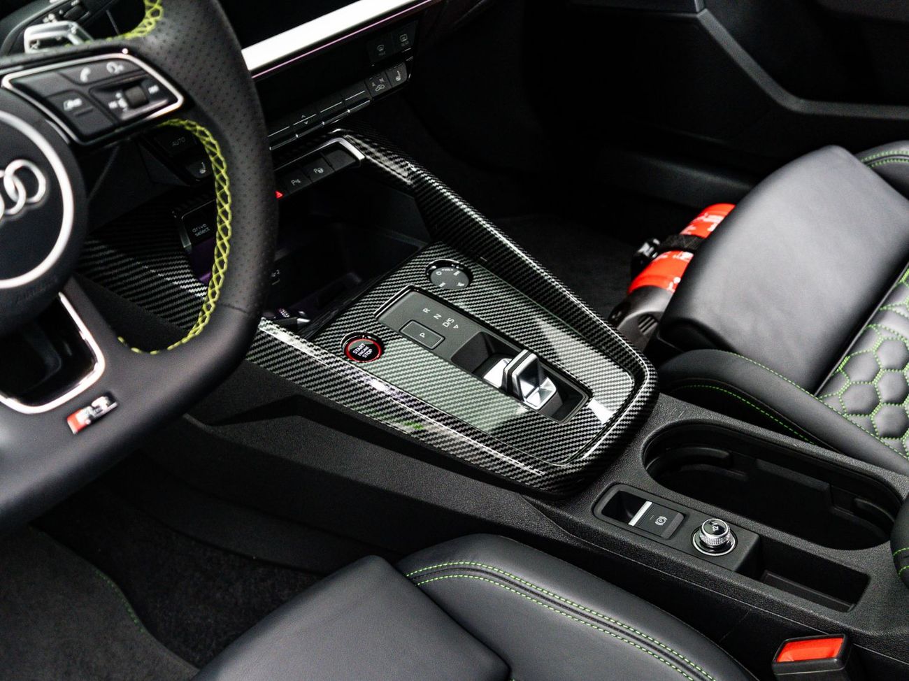 Audi RS3 TFSI quattro 2.5L Sedan 2022 Audi RS3, 2.5 TC I5, AWD, 400bhp, 7 Speed Automatic