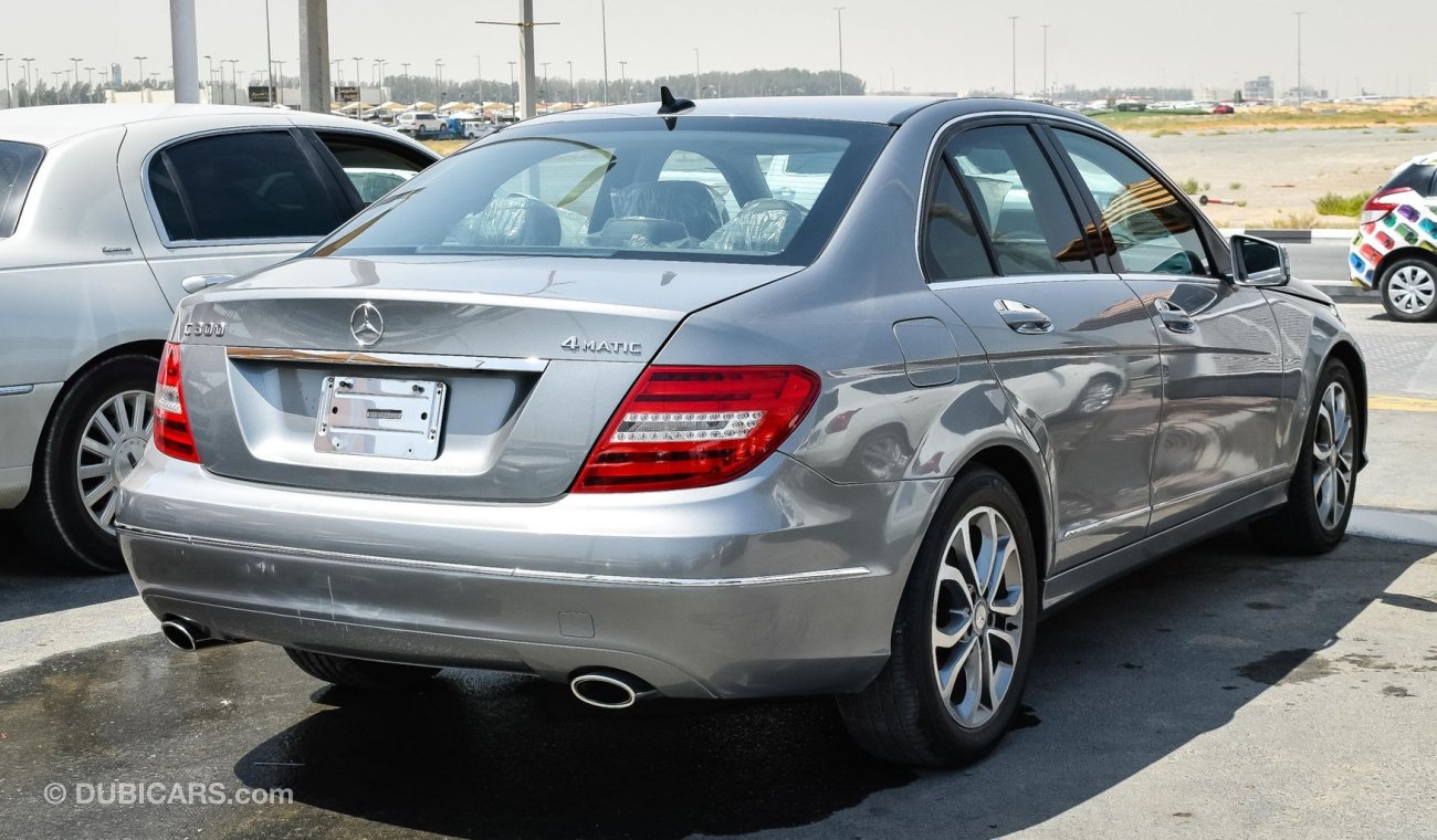 مرسيدس بنز C 300 4Matic