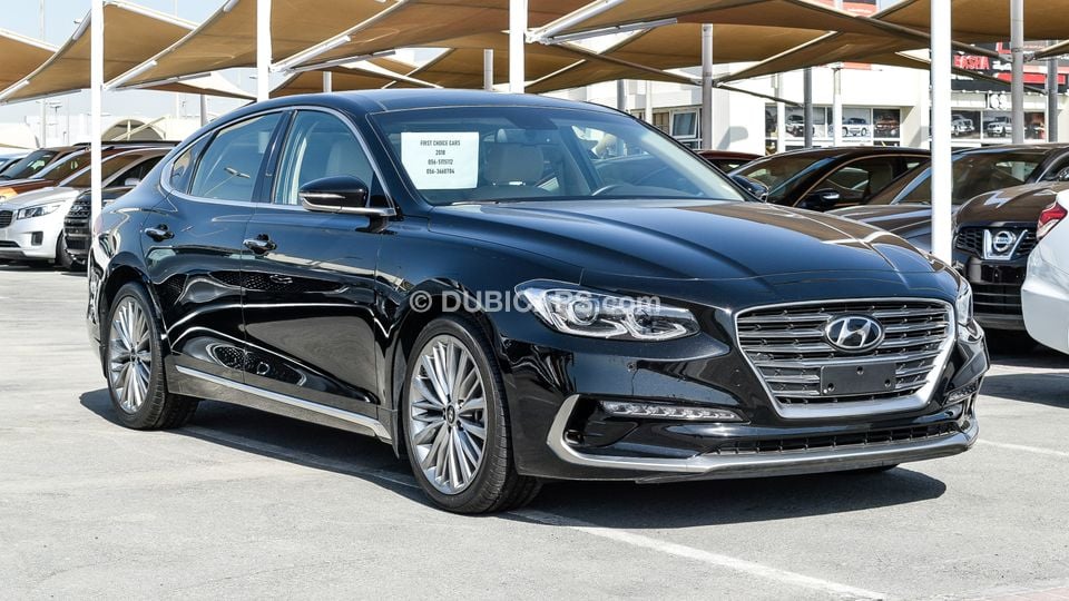 Used Hyundai Azera 3.5 2018 for sale in Sharjah - 367871