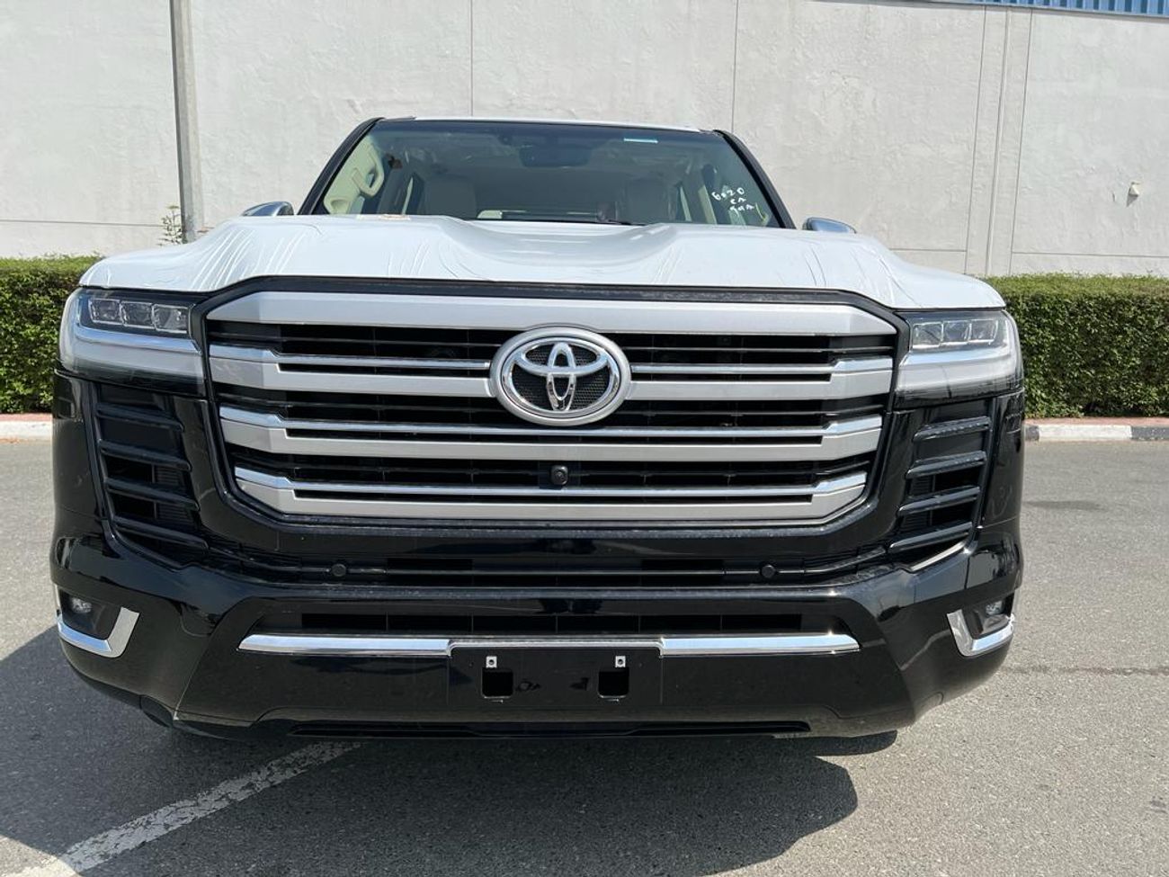 Toyota Land Cruiser 2025 Toyota Land Cruiser LC300 VX 3.5L V6 Twin Turbo Petrol A/T 4WD Export Only