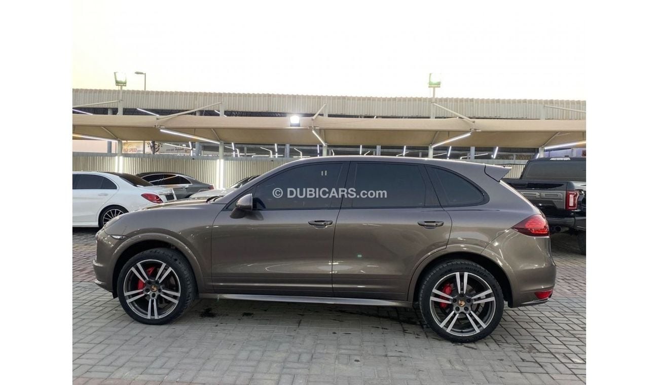 Porsche Cayenne GTS