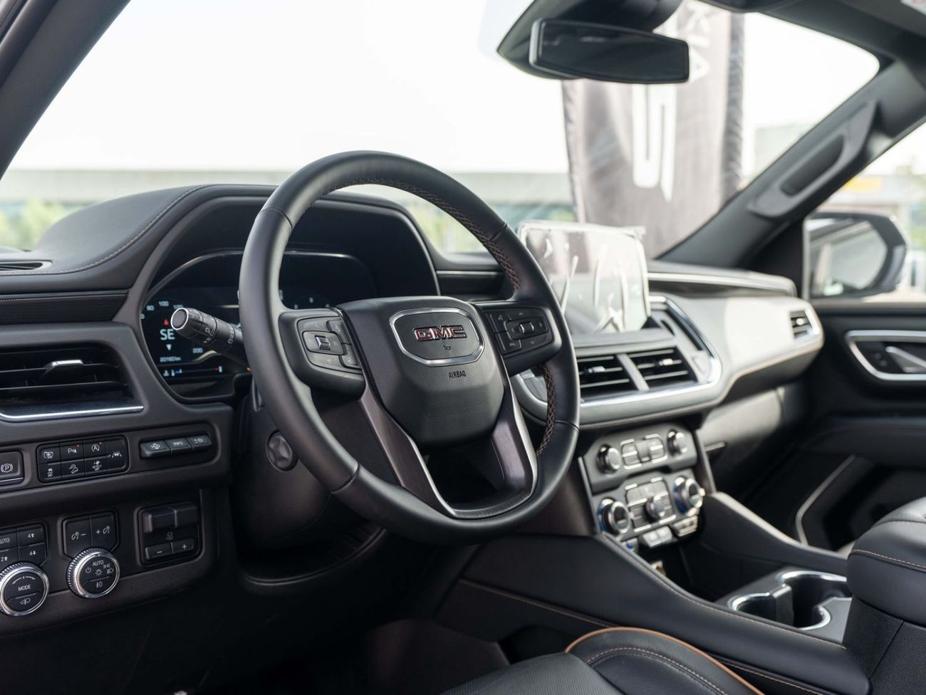 GMC Yukon AT4, миниатюра 11