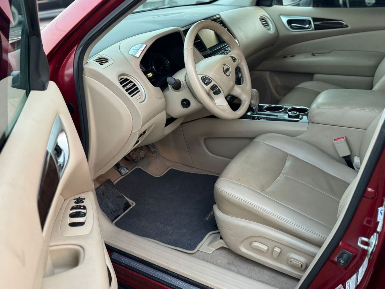 Nissan Pathfinder NISSAN PATHFINDER FULL OPTION MY 2015