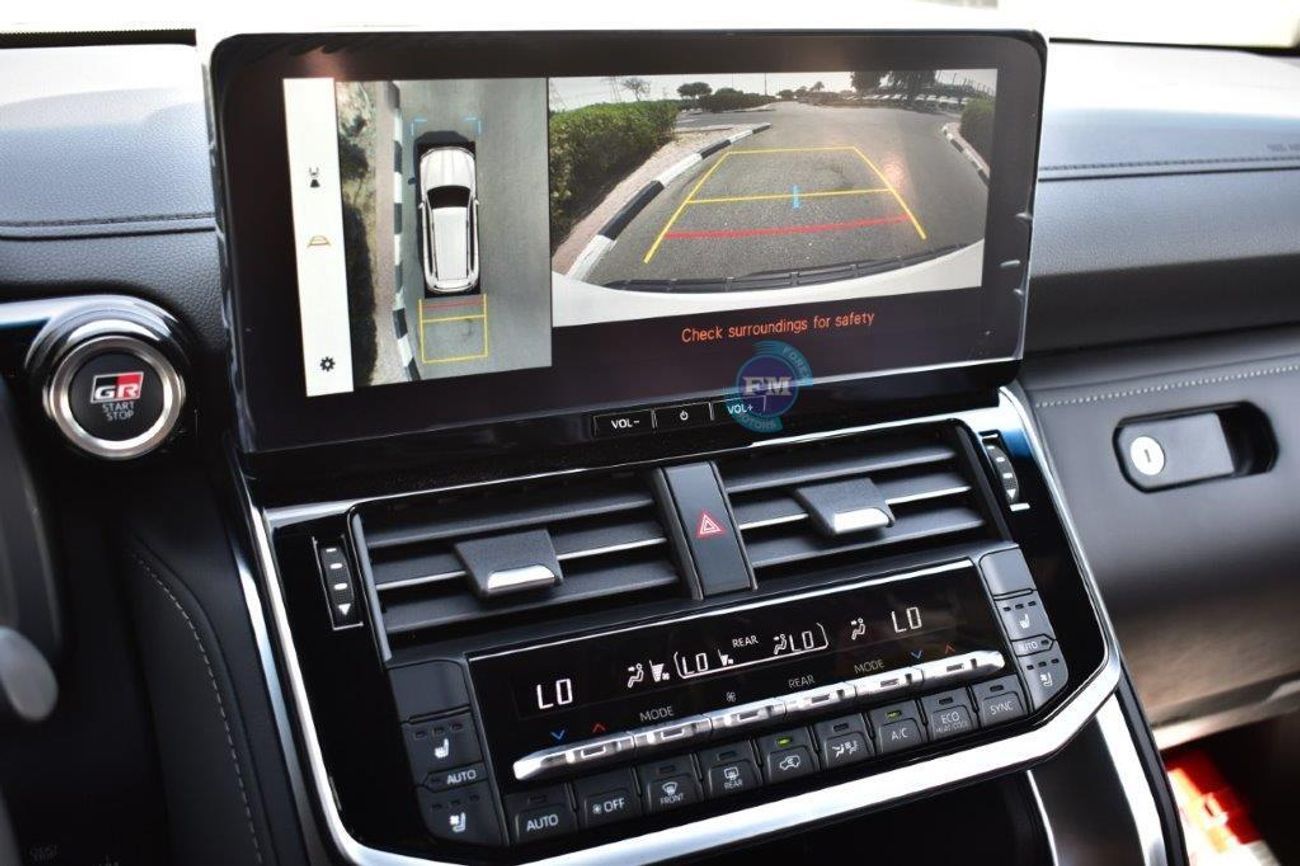 تويوتا لاند كروزر 300 GR Sport V6 3.3L Diesel Automatic