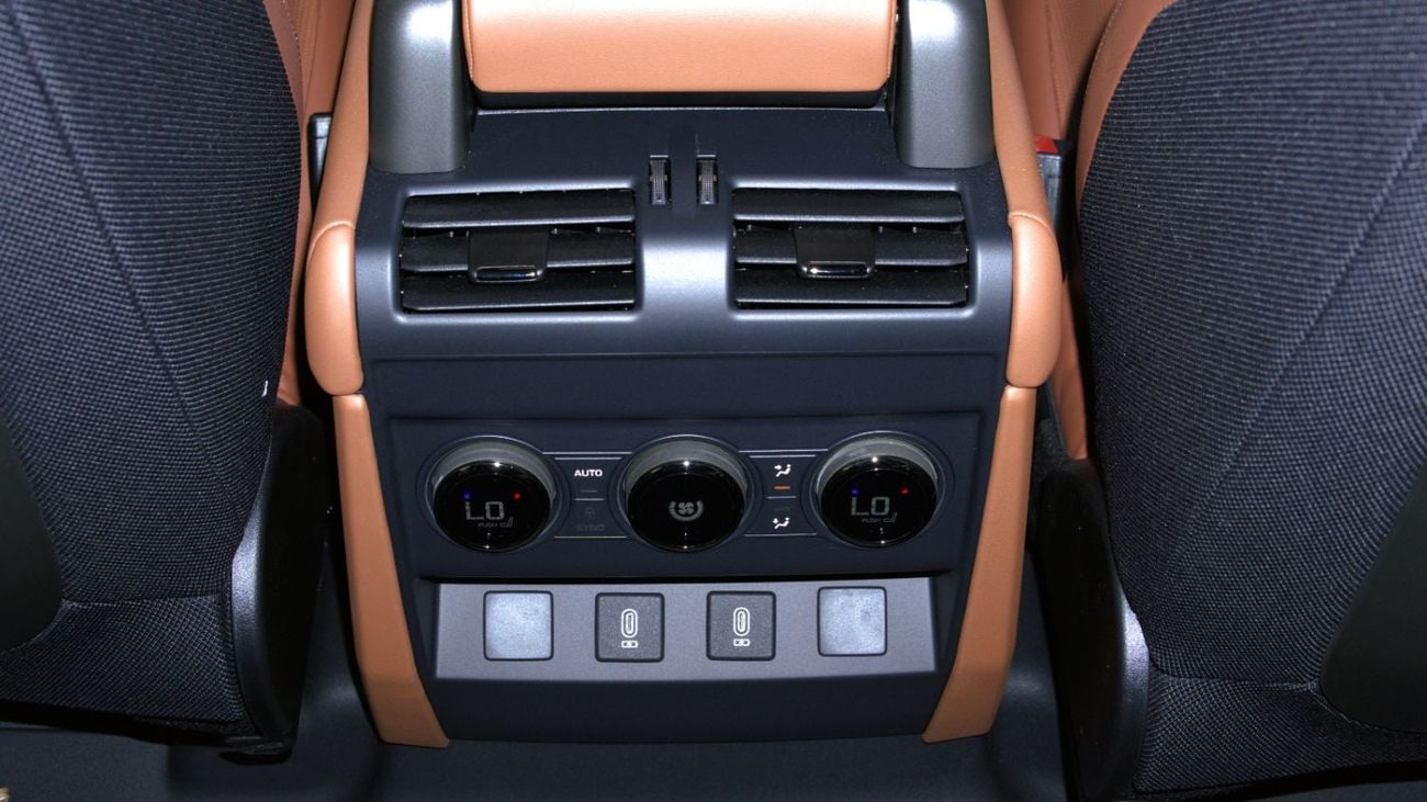 Land Rover Defender octa p635