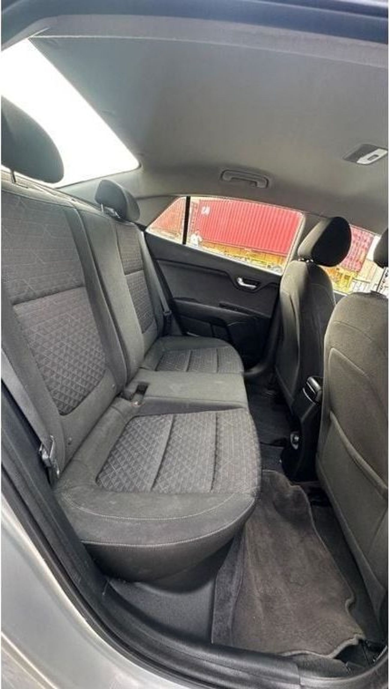 كيا ريو EX 1.4L (107 HP) Sedan