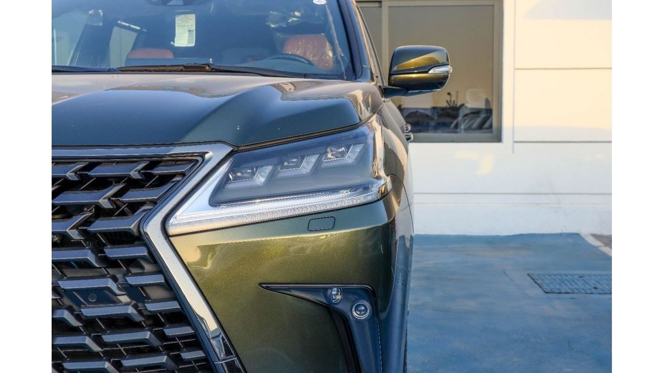 لكزس LX 570 سيجناتشر