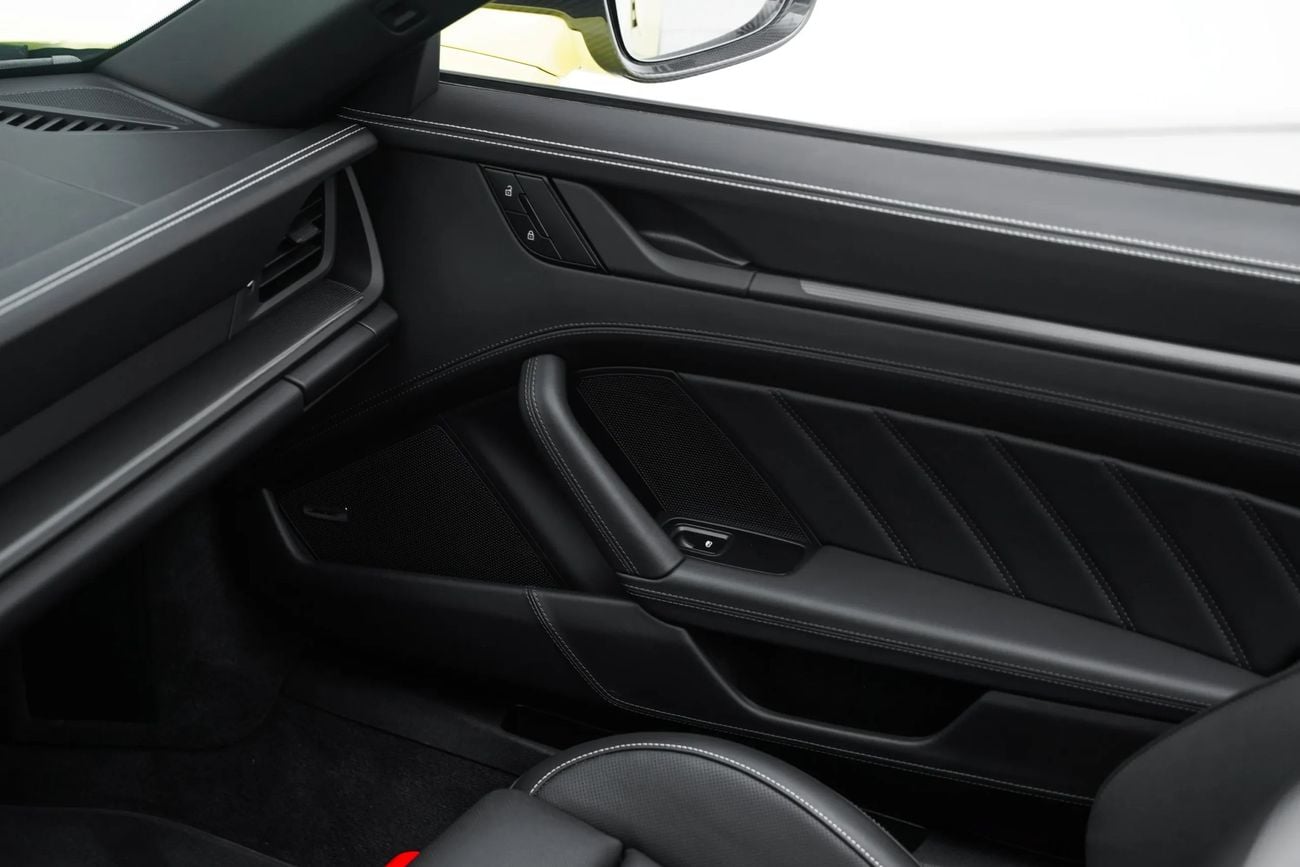 Porsche 911 CARRERA GTS